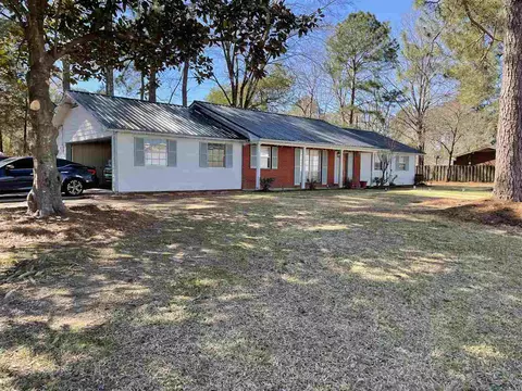 211 Imperial Dr, Jackson, MS 39211 photo 2