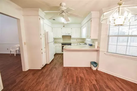908 Mountain Crest Dr, Byram, MS 39272 photo 7