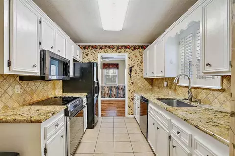 518 Holifield Cir, Brandon, MS 39042 photo 12