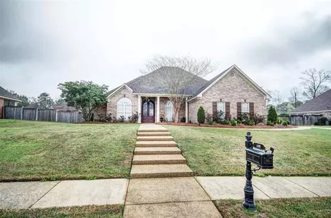 108 Legacy Dr, Brandon, MS 39042 photo 1