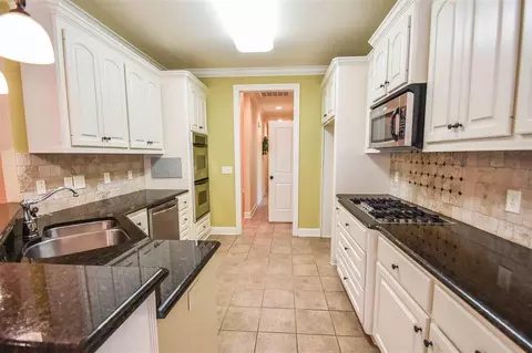 166 Eastside Dr, Brandon, MS 39047 photo 18