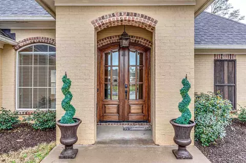 101 Germany Dr, Canton, MS 39046 photo 2
