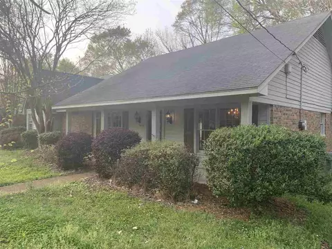 1432 Tracewood Dr, Jackson, MS 39211 photo 2