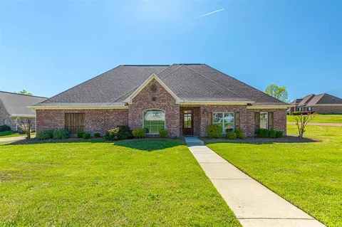 400 Kingston Cv, Byram, MS 39272 photo 1