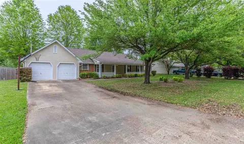 240 Timbermill Dr, Madison, MS 39110 photo 2