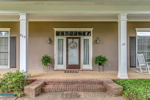 219 Ramblewood Dr, Brandon, MS 39042 photo 2