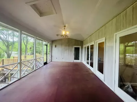 321 W Main St, Florence, MS 39073 photo 18