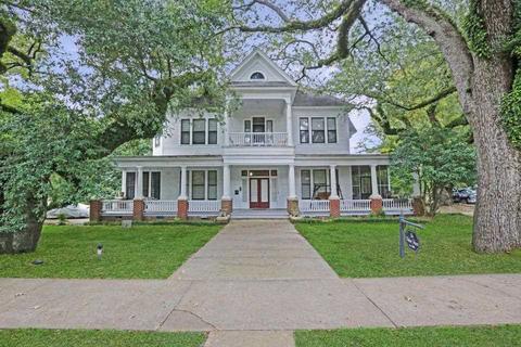 253 E Peace St, Canton, MS 39046 photo 2