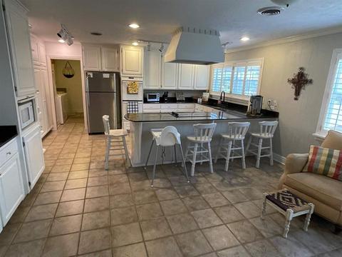 1329 E 3rd St, Forest, MS 39074 photo 4