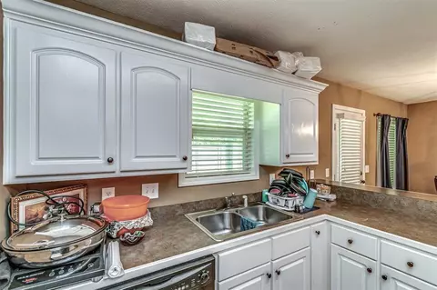 209 Berlin Pl, Byram, MS 39272 photo 5