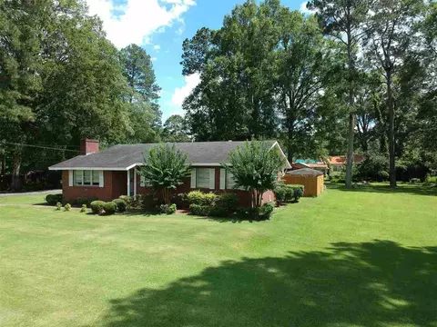 811 Marion Blvd, Forest, MS 39074 photo 1