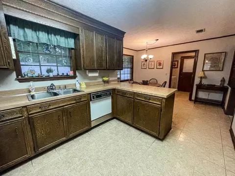 135 Summit Ridge Dr, Brandon, MS 39042 photo 6