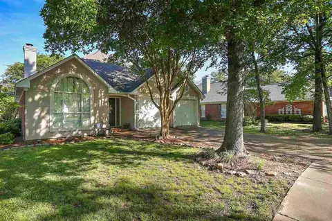 318 Cobblestone Dr, Madison, MS 39110 photo 3