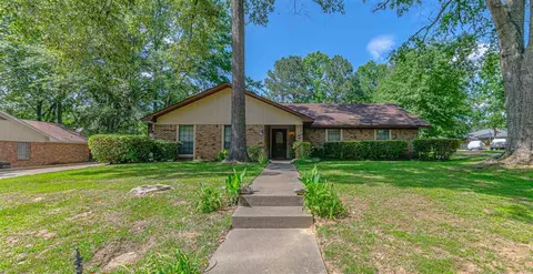 1728 Tanglewood Ct, Jackson, MS 39213 photo 1