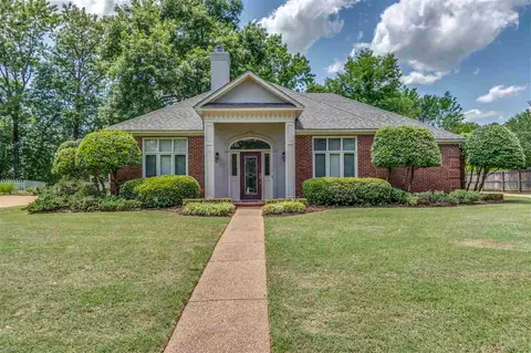 31 Eastgate Dr, Brandon, MS 39042 photo 1