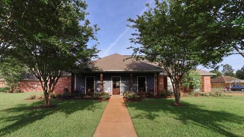 506 Silverleaf Xing, Brandon, MS 39047 photo 1