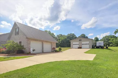 115 Chestnut Dr, Clinton, MS 39056 photo 4