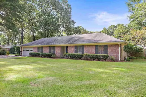 853 Timberlain Dr, Jackson, MS 39211 photo 5