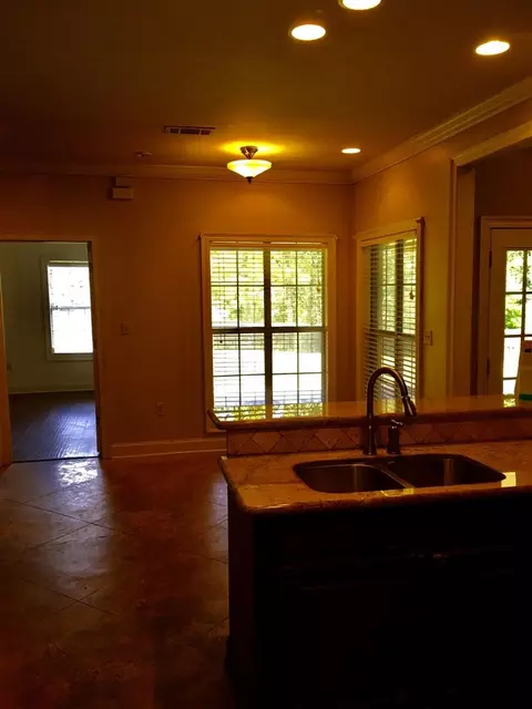 917 W Ridge Dr, Jackson, MS 39209 photo 8