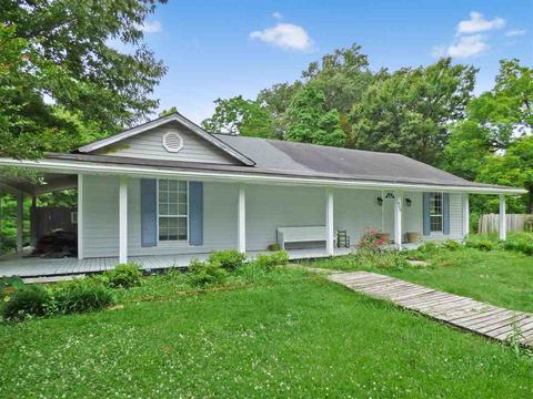 420 W Main St, Raymond, MS 39154 photo 1