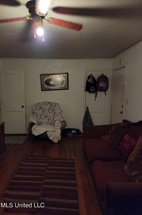 4452 Desoto St, Jackson, MS 39206 photo 2
