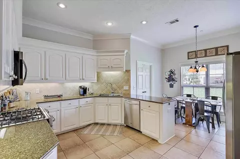 706 Chickasaw Dr, Flowood, MS 39232 photo 9