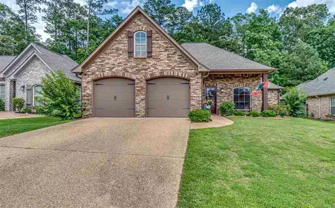140 Provonce Park, Brandon, MS 39042 photo 1