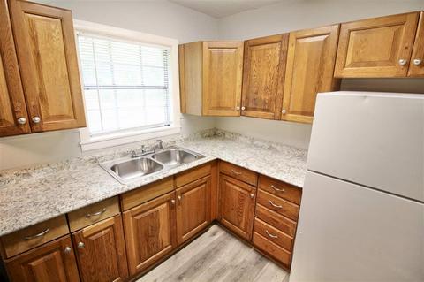 3033 Woodview Dr, Jackson, MS 39212 photo 6