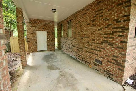 3033 Woodview Dr, Jackson, MS 39212 photo 2