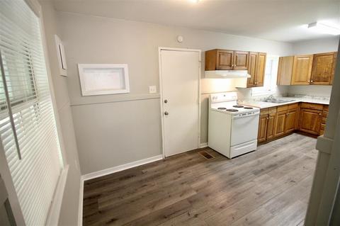 3033 Woodview Dr, Jackson, MS 39212 photo 9