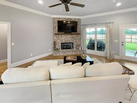 414 E Buttonwood Ln, Canton, MS 39046 photo 17