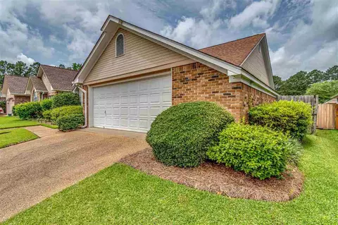 3040 E Fairway St, Brandon, MS 39047 photo 3