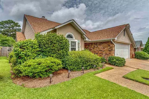 3040 E Fairway St, Brandon, MS 39047 photo 1