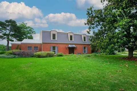 115 Swallow Dr, Brandon, MS 39047 photo 2