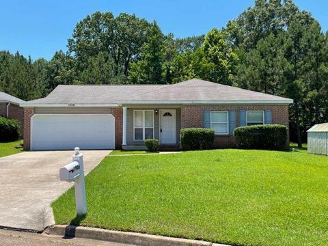 1906 Twin Pine Dr, Pearl, MS 39208 photo 1