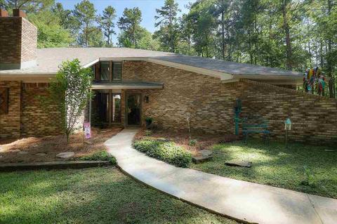 167 Hidden Cv, Florence, MS 39073 photo 2