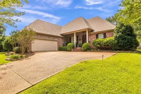 142 Bear Creek Cir, Canton, MS 39046 photo 1