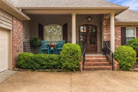 142 Bear Creek Cir, Canton, MS 39046 photo 2