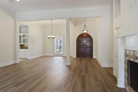 548 Silverstone Dr, Madison, MS 39110 photo 3