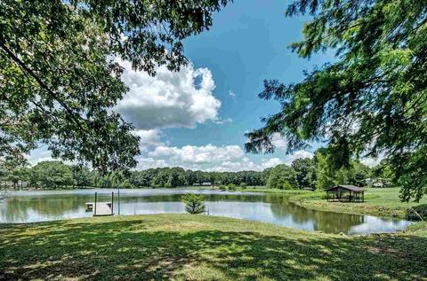 1329 Carroll Dr, Terry, MS 39170 photo 1