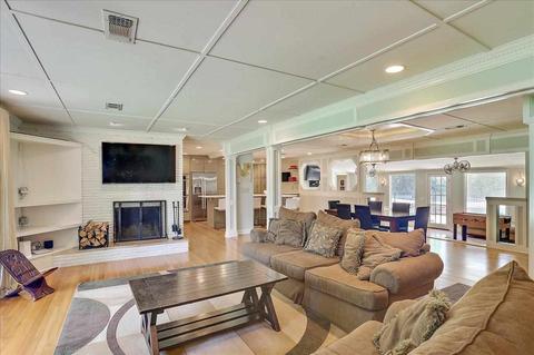 4215 Athens Dr, Jackson, MS 39211 photo 9