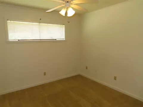 300 Hampton St, Clinton, MS 39056 photo 19
