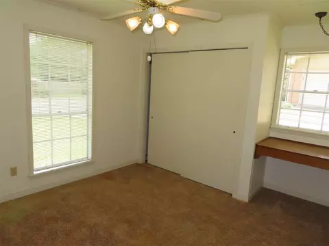 300 Hampton St, Clinton, MS 39056 photo 18