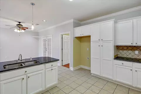1005 Legacy Cir, Brandon, MS 39042 photo 11