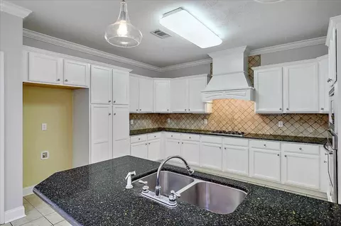 1005 Legacy Cir, Brandon, MS 39042 photo 9
