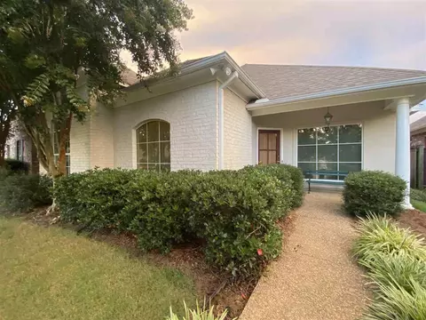 273 Lighthouse Ln, Brandon, MS 39047 photo 1