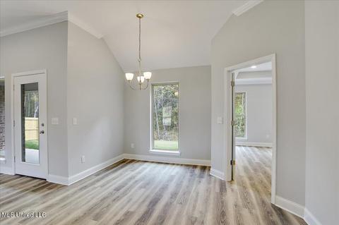 553 Silver Hl, Pearl, MS 39208 photo 9