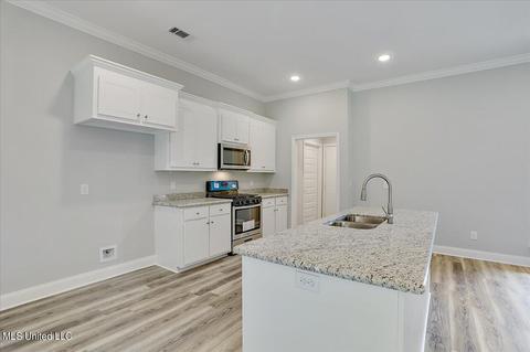 553 Silver Hl, Pearl, MS 39208 photo 6