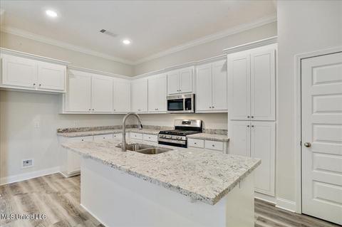 547 Silver Hl, Pearl, MS 39208 photo 8