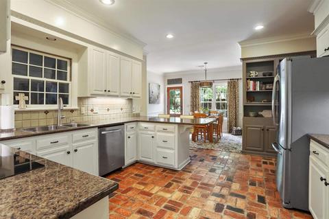 1425 Fontaine Dr, Jackson, MS 39211 photo 5